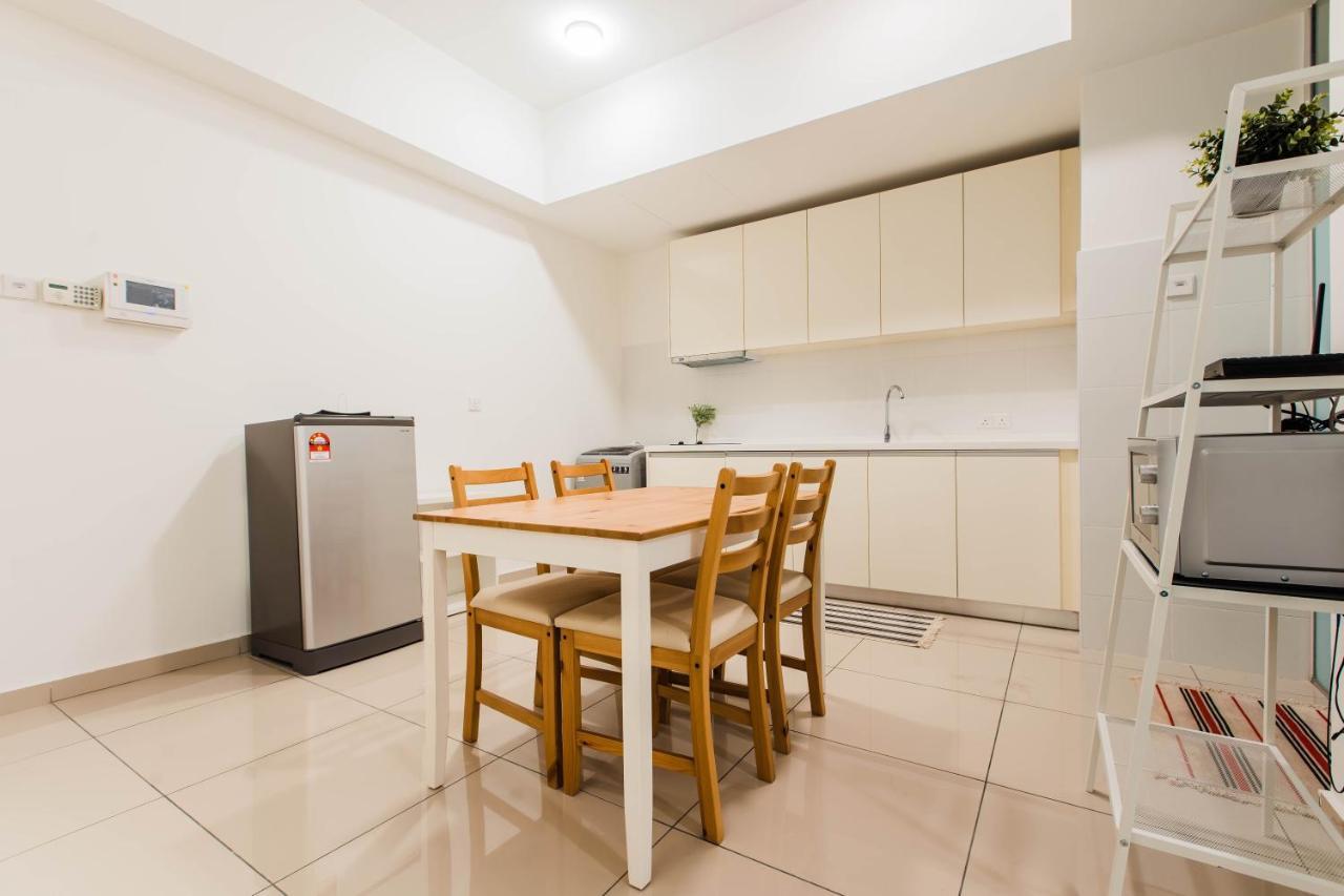 Cozy Homestay With Wifi @Encorp Strand Mall @Alpha Ivf Petaling Jaya Ngoại thất bức ảnh